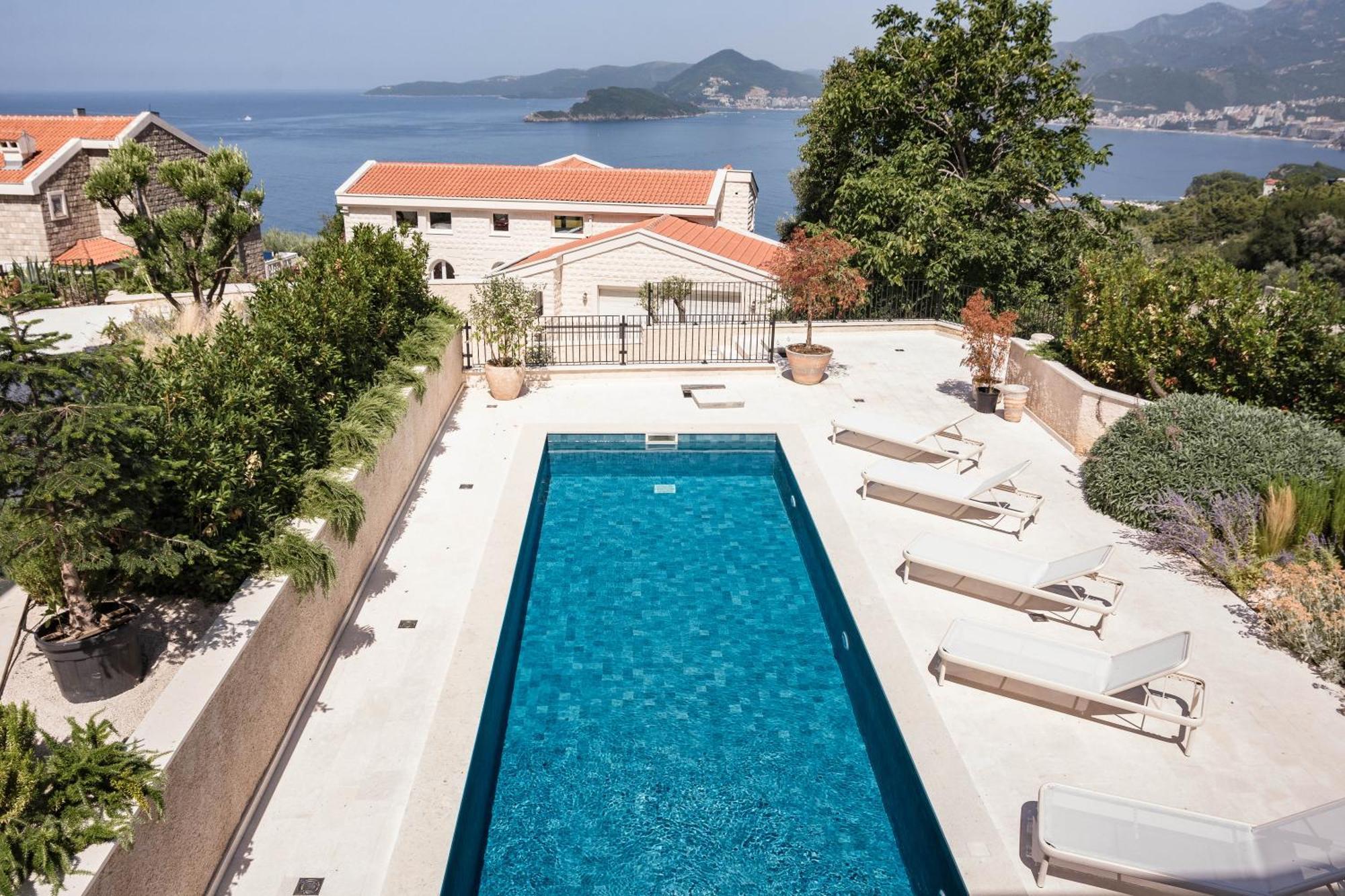 Belsize * Budva